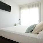 Precioso Con Piscina En 桑亨霍