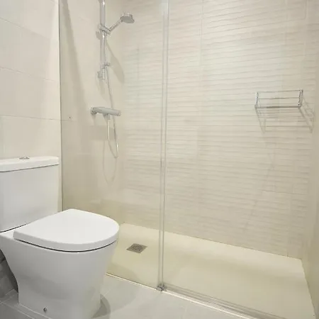Precioso Con Piscina En דירה סנשנשו